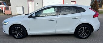 Volvo v40 model 2019 - 3