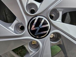 Atraktívna, originálna zimná sada VW - 5x112 r17 +205/50 r17 - 3