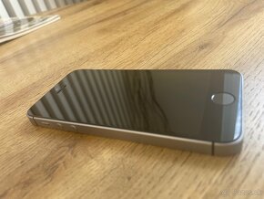 Apple iPhone SE 32GB Space Gray Trieda A - 3