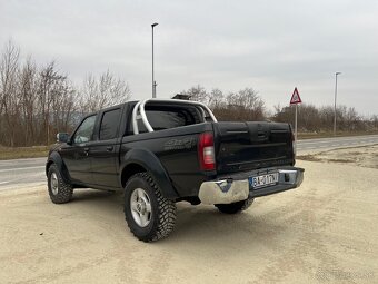 Nissan Navara 2.5Di 98kw D22 - 3