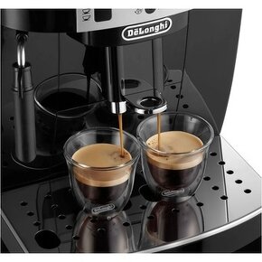 DeLonghi Magnifica S ECAM 22.115.B - 3