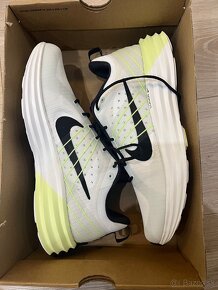 Nike lunar roam športová obuv veľkosť:UK 9,5 - 3