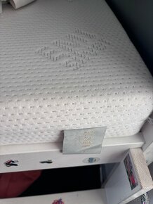 Detská vyvýšená posteľ s matracom 160/80 treba dať dole nále - 3