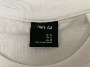 Predám 2x TRIČKÁ + 2x ŠORTKY od značky BERSHKA - 3