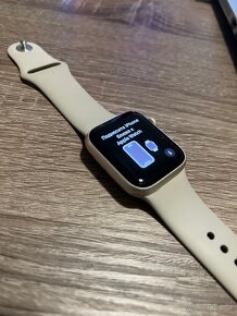 Apple Watch SE 2022 40mm - 3