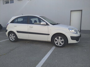 Kia RIO - 3