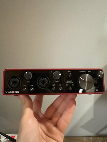 Zvuková karta Focusrite Scarlett 2i2 - 3