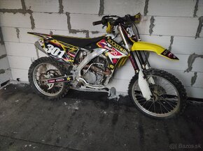 Suzuki rmz 250 - 3