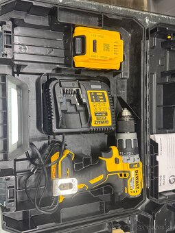 Dewalt DCD796NT Aku príklepová vrtačka XR - 3