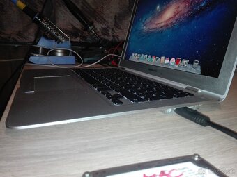 MacBook Air Mid 2008. 13,3". OS Lion. - 3