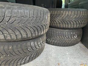 Zimné gumy Nexen 215/60 R16 - 3