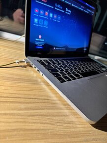 MacBook Pro 13 2015 - 3