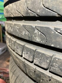 245/45R18 - 3