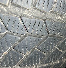 Zimne pneu 225/50 R18 99V - 4 kusy za 100e - 3