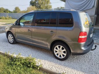 Volkswagen Touran 2.0 TDi - 3