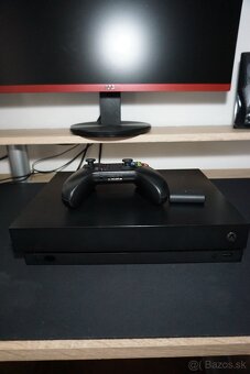 Xbox one X 1TB+ovládač+hry+ volant a pedále - 3