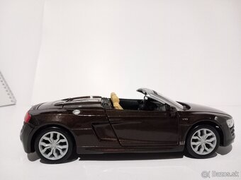 1:24 Audi R8 5.2 V10 Spyder - 3