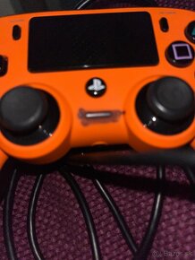 Predam 2x ps4 controler najlepsie spolu cena 30 e za 2 - 3