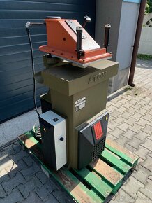 Atom SE8 MIN vysekávací stroj Hydraulická řezačka Svit Sandt - 3