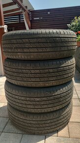 Kumho solus 225 65 r17 - 3