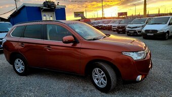 Mitsubishi Outlander 2.0 MIVEC Intense - 3