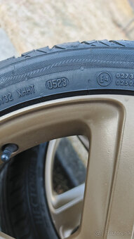 R19 5x112 8J ET39 - 255/35 - 3