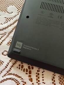 Lenovo ThinkPad P14s Gen3 - 3