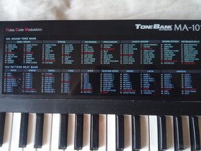 Syntetizátor Casio - 3