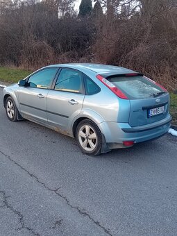 Ford focus 1,6i - 3