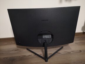 Monitor - 32 Samsung U32R590 - 3