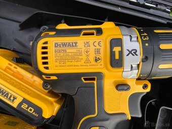 Skrutkovač Dewalt DCD795D2 2x2Ah - 3