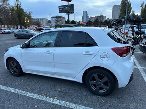 KIA Rio 2017 1,4 benzín, manuál, 70300 - 3