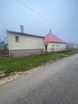 Rodinný dom 96m2 + samostatný dom 25m2 s garážou a terasou - 3