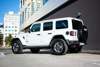 Predam Jeep Wrangler Sahara 2,2 - 3