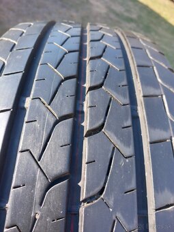 215/70 r15C letné pneumatiky - 3