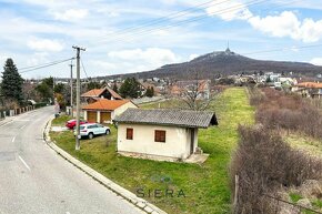 ZOBOR, LUKRATÍVNY POZEMOK PRE RODINNÝ DOM - 3