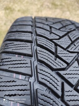 215/60 r16 zimné pneu.8 mm  DOT.4523 - 3