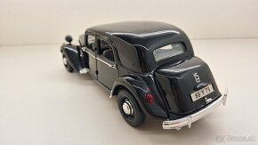 1:18 CITROEN 15CV Č - 3