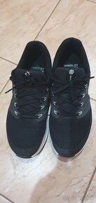 Nike run swift 3 pánske 9.5 krátko používané - 3