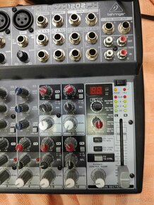 Behringer Xenix 1202 FX - 3