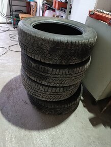 Predám Zimné pneu Continental 225/60 R18 - 3