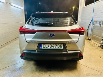 LEXUS UX 300e - 3