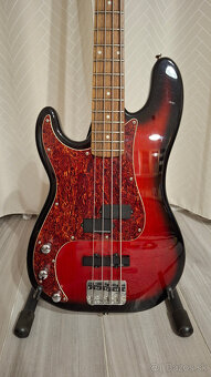 Squier Standard Precision Bass LH - 3