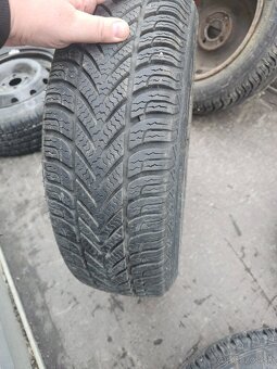 185/65 R15 - 3