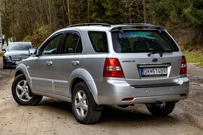 Kia Sorento 2,5 CRDi A/T 4x4 (ťažné, koža, el.sedadlo) - 3