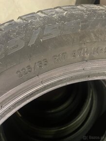 Predám Pirelli sottozero 3 225/55R17 - 3