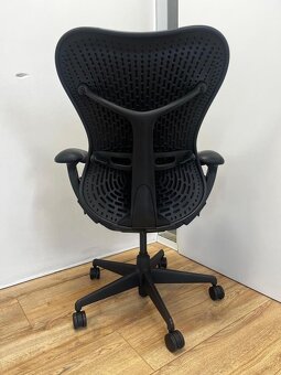 Herman Miller Mirra Full Option Butterfly - 3