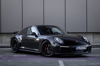 Porsche 911 Carrera GTS Coupé - 3