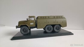 Model ZIL 131 letiskovy generator - 3