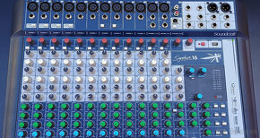 Soundcraft Signature 16 - 3